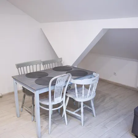 Stacja Kasina Apartment *